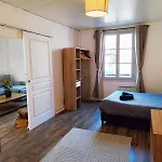 Charming One-bedroom In The Heart Of Prime Location *