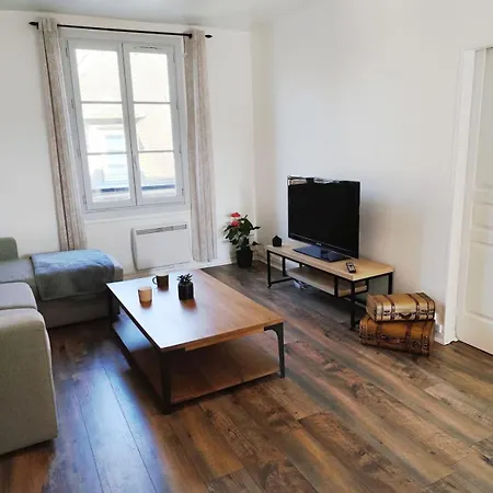 Apartment Charming One-bedroom In The Heart Of Prime Location Senlis (Oise)