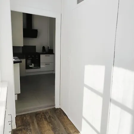 Charming One-bedroom In The Heart Of Prime Location Apartment *