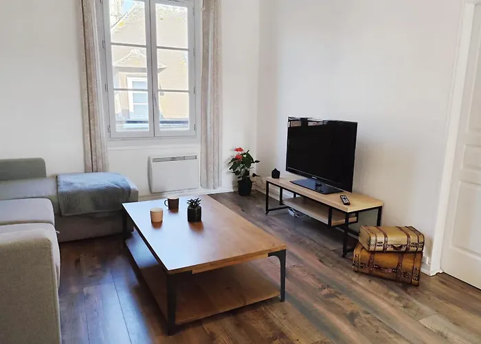 Charming One-bedroom In The Heart Of Prime Location 아파트 상리스